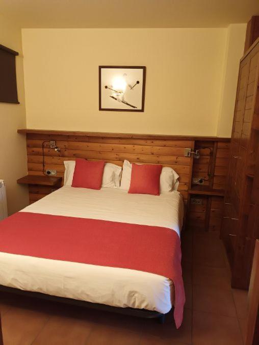 בלוור דה סרדאניה Aparthotel Bellver מראה חיצוני תמונה
